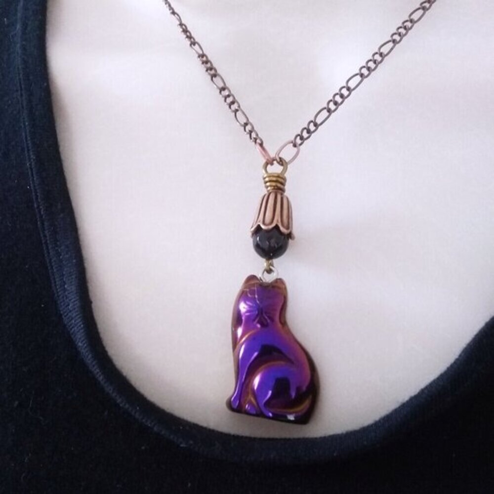 Cat Lovers!!! Cat Ladies! I've got your Necklace!!! Come get this last Kitty!